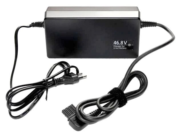 Panasonic - Chargeur Standard - 46,8 / 47 / 48 Volt, 8,8 - 12Ah 3 Panasonic - Chargeur Standard - 46,8 / 47 / 48 Volt, 8,8 - 12Ah